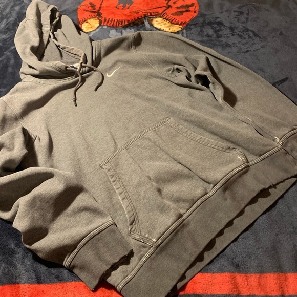 Vintage Nike distressed Sweatshirt - Picture 2 of 8